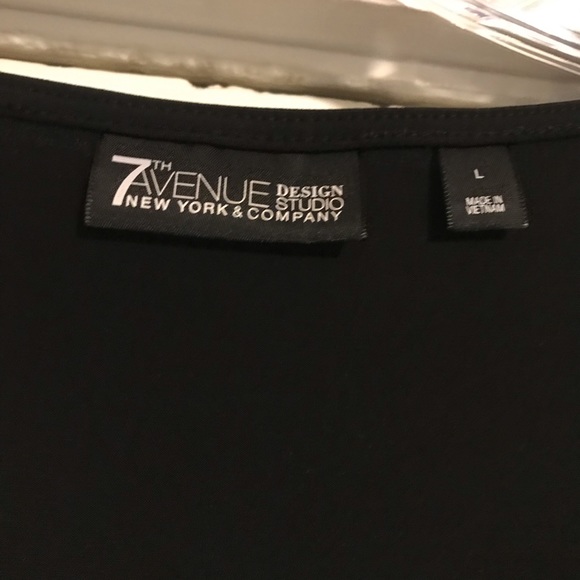 Lace and Ruffle Top - Picture 3 of 5